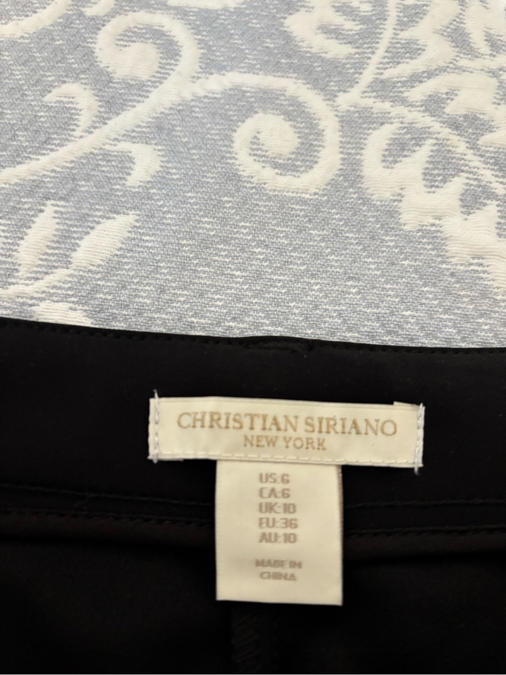 Ladies Black Dress Shorts - Classic Tailored - Picture 2 of 3
